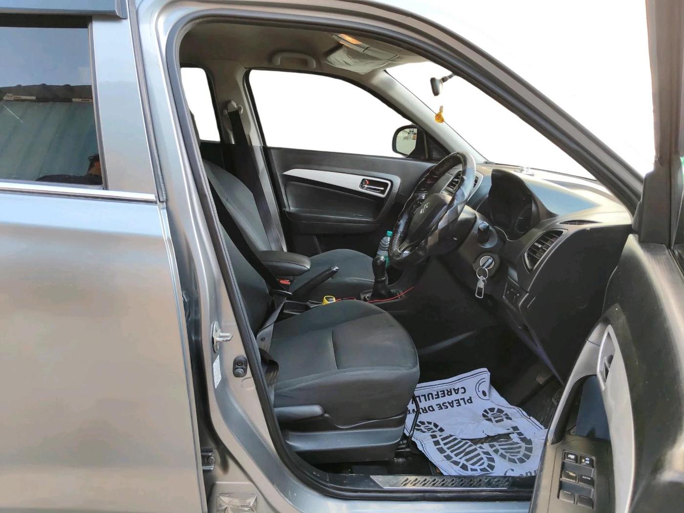 2020 Maruti Vitara Brezza LXI, Petrol, Manual, 87,537 km, interior