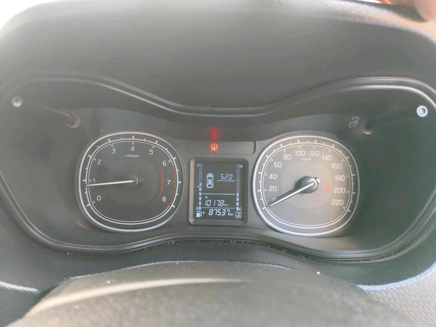 2020 Maruti Vitara Brezza LXI, Petrol, Manual, 87,537 km, interior