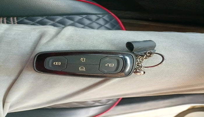 2023 Tata ALTROZ XZ PETROL, Petrol, Manual, 7,641 km, interior