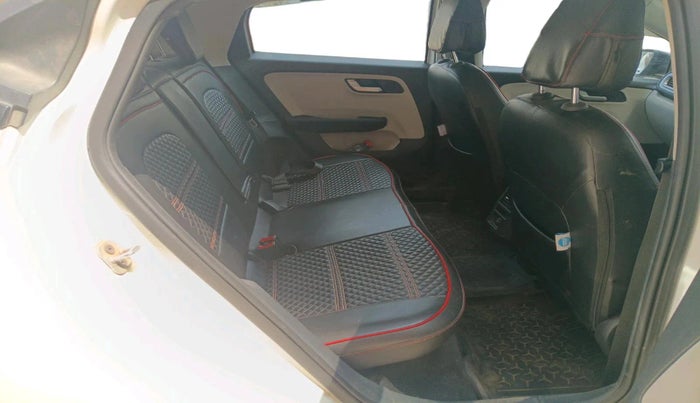 2023 Tata ALTROZ XZ PETROL, Petrol, Manual, 7,641 km, interior