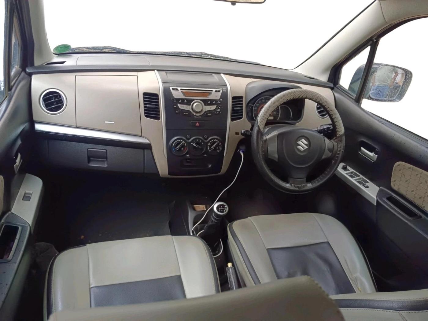 2014 Maruti Wagon R 1.0 VXI, CNG, Manual, 89,833 km, interior