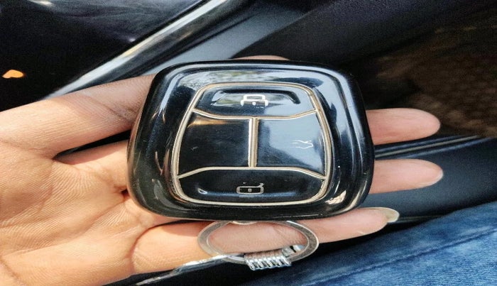 2022 Tata Safari XZA PLUS DARK EDITION, Diesel, Automatic, 63,857 km, interior