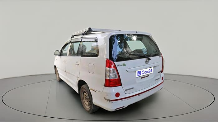 2012 Toyota Innova GX 2.5 7 STR, Diesel, Manual, 3,56,591 km, exterior