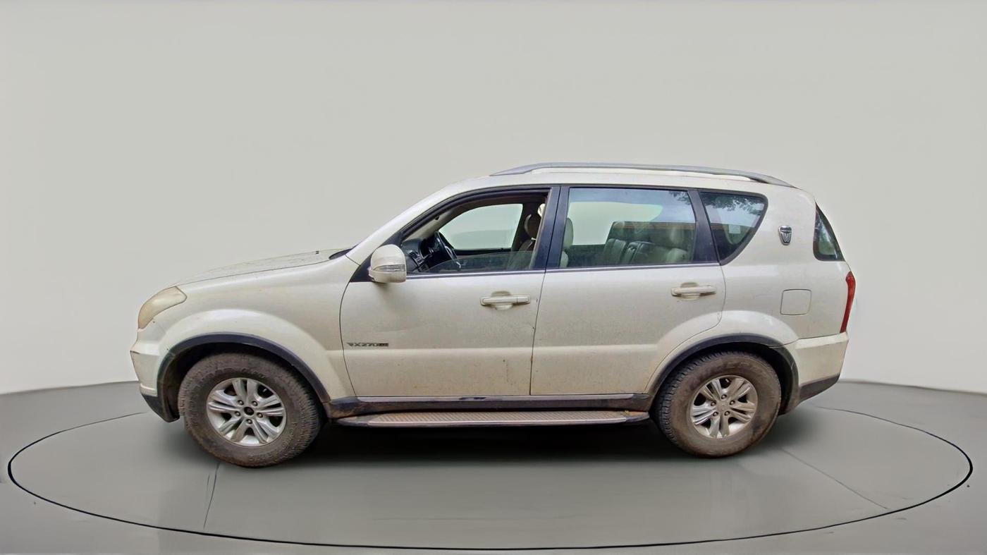 2013 Ssangyong Rexton RX7, Diesel, Automatic, 3,73,050 km, exterior