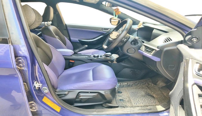 2023 Tata NEXON FEARLESS PURPLE + SUNROOF DCA DUAL TONE 1.2 PETROL, Petrol, Automatic, 24,269 km, interior