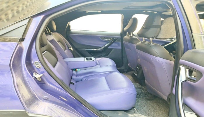 2023 Tata NEXON FEARLESS PURPLE + SUNROOF DCA DUAL TONE 1.2 PETROL, Petrol, Automatic, 24,269 km, interior