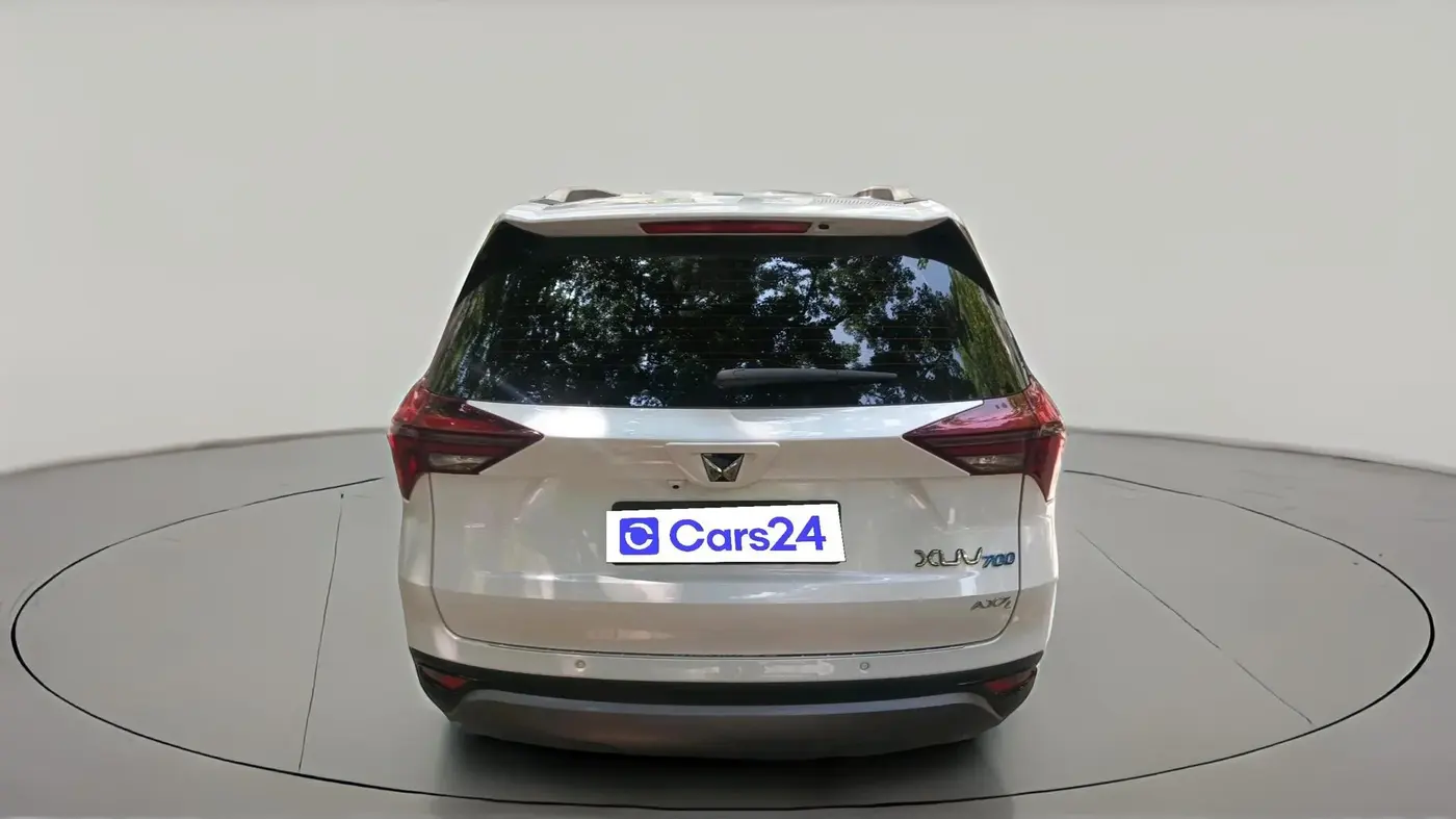 2025 Mahindra XUV700 AX 7 LUXURY D AT 7 STR, Diesel, Automatic, 8,298 km, exterior