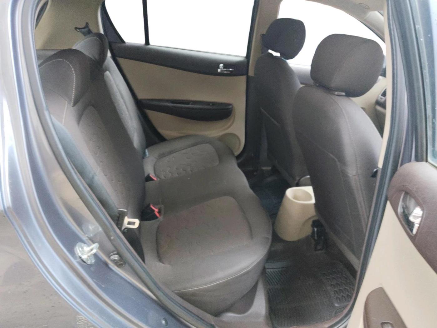 2011 Hyundai i20 MAGNA 1.2, Petrol, Manual, 10,969 km, interior