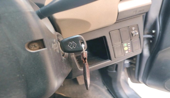 2018 Maruti Wagon R 1.0 LXI CNG, CNG, Manual, 3,09,581 km, interior