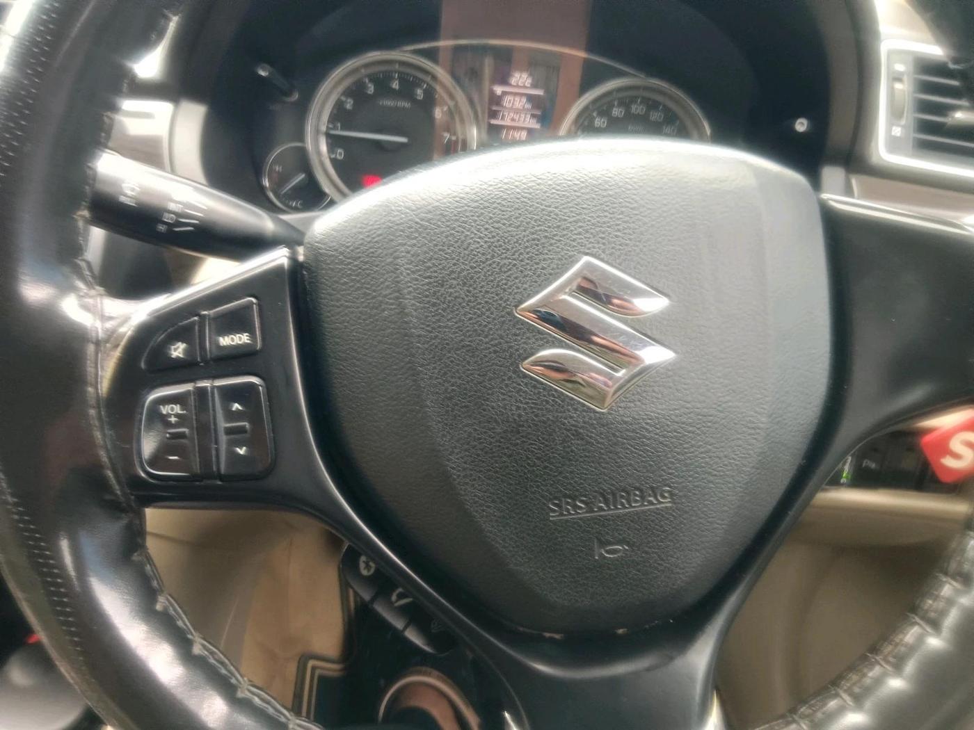 2015 Maruti Ciaz ZXI, CNG, Manual, 1,72,433 km, interior