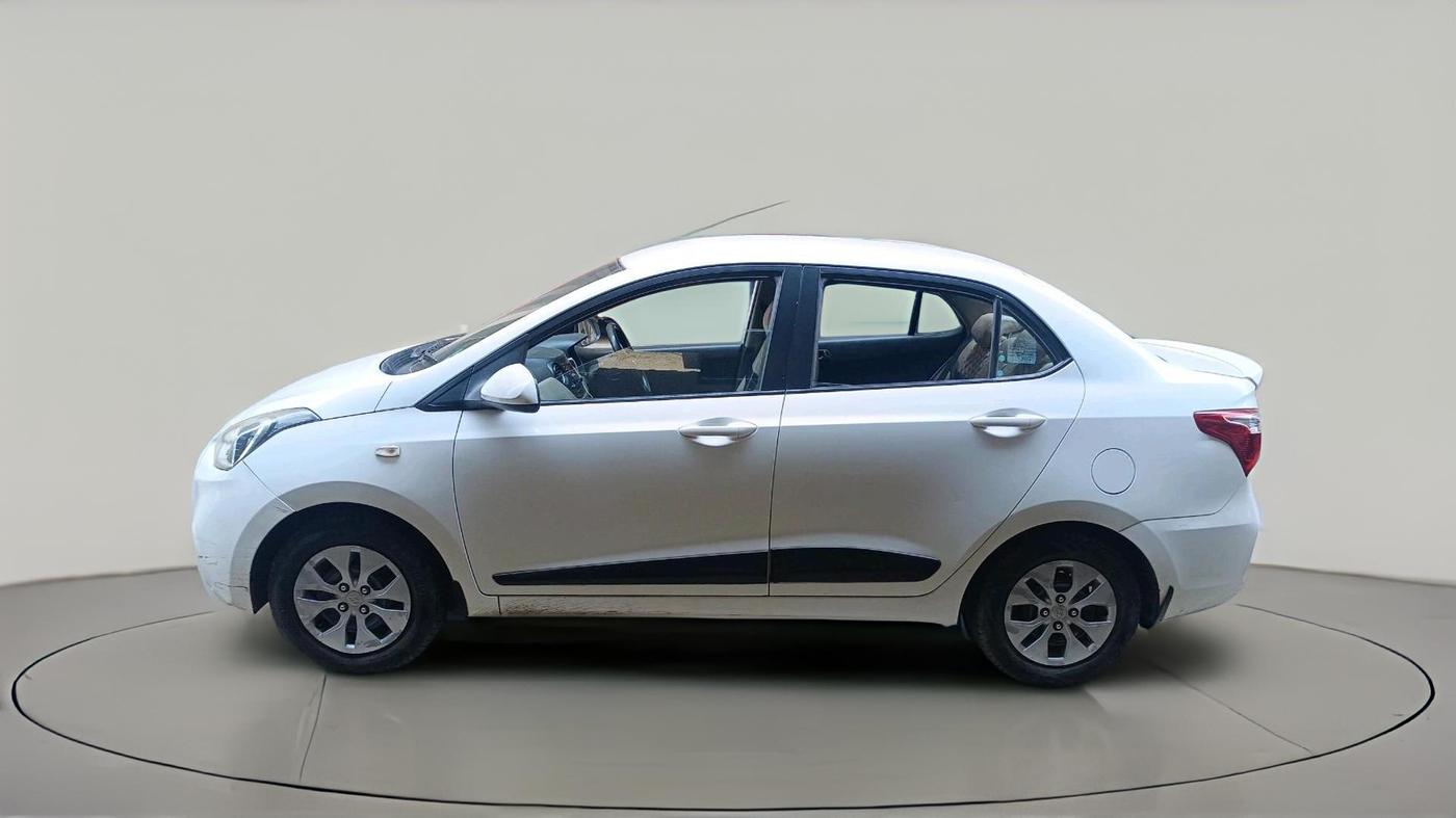 2018 Hyundai Xcent S 1.2, Petrol, Manual, 2,01,933 km, exterior