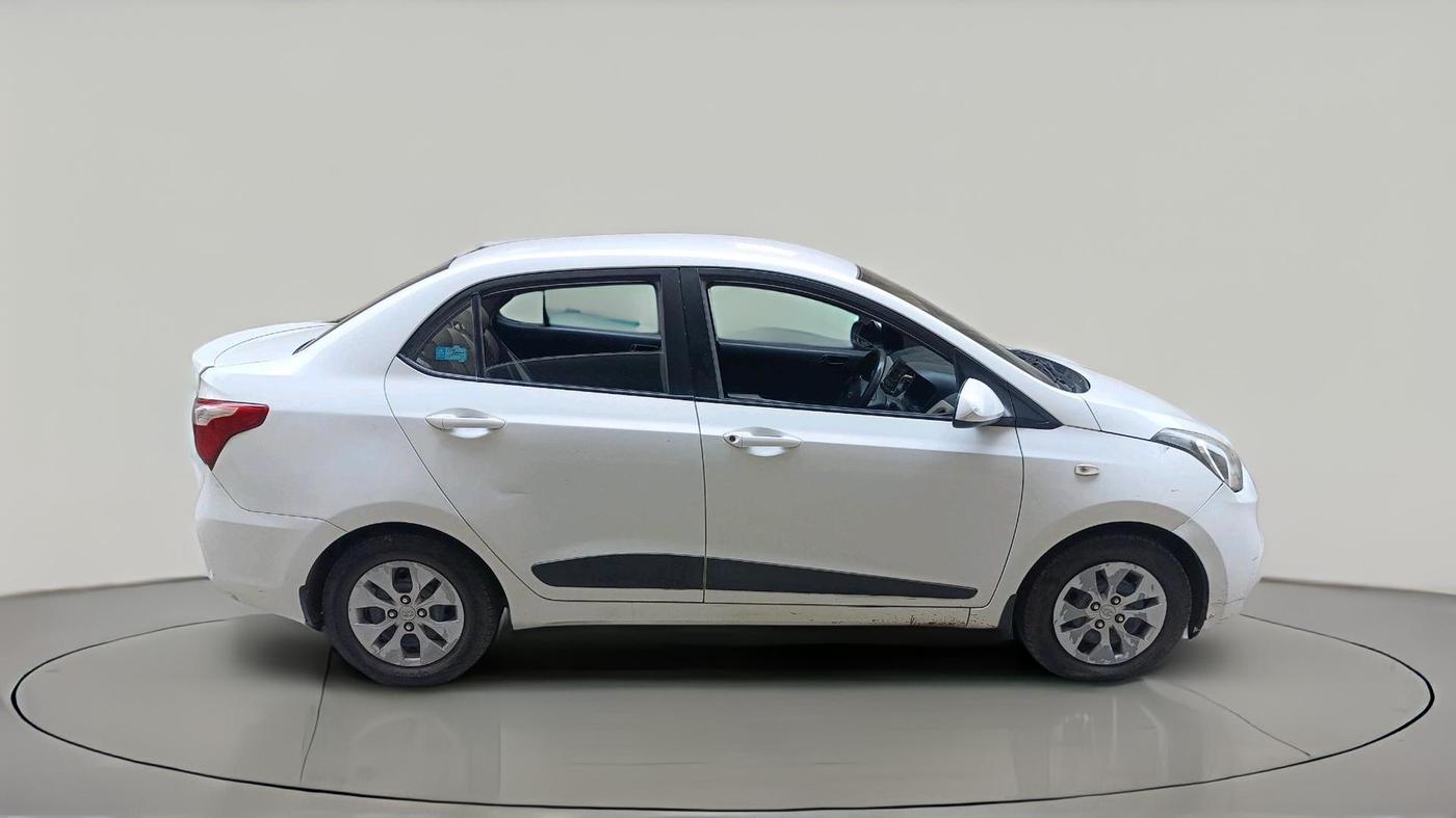 2018 Hyundai Xcent S 1.2, Petrol, Manual, 2,01,933 km, exterior