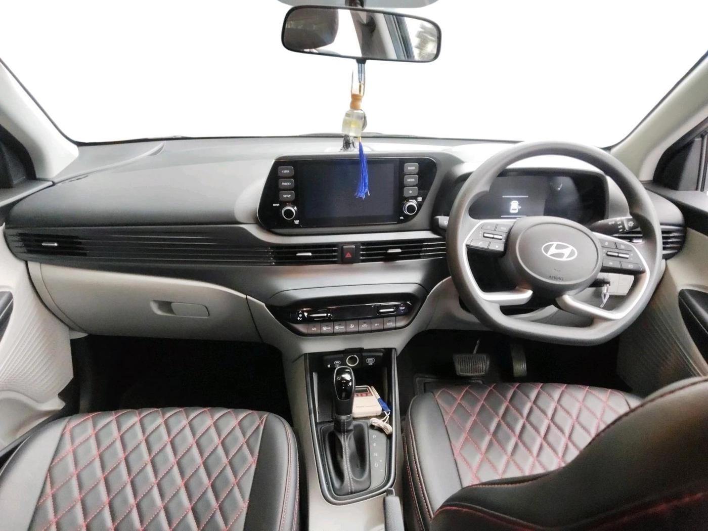 2025 Hyundai NEW I20 Sportz (O) 1.2 IVT, Petrol, Automatic, 4,786 km, interior
