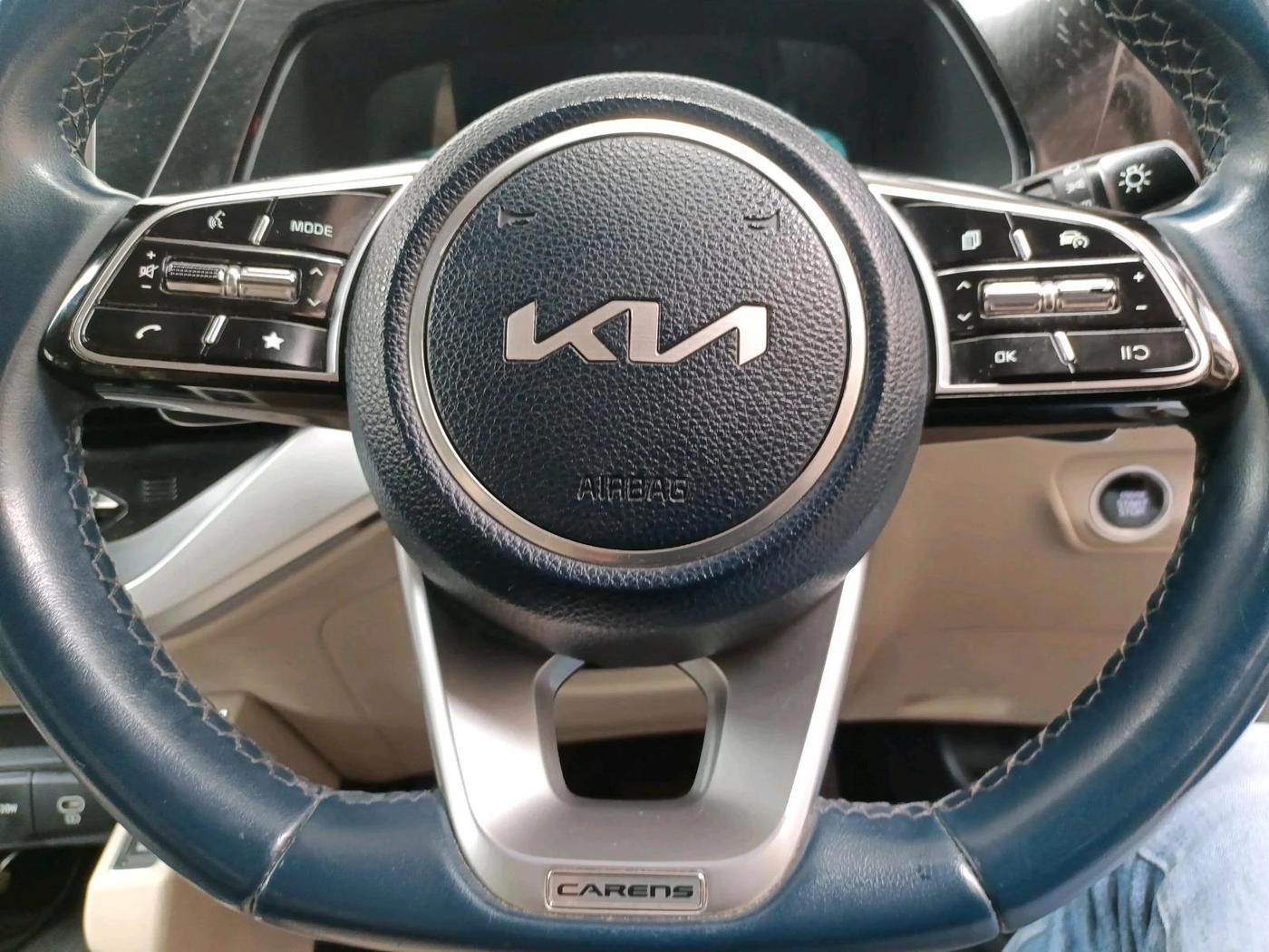 2022 KIA CARENS LUXURY PLUS 1.5 DIESEL AT 7 STR, Diesel, Automatic, 75,168 km, interior