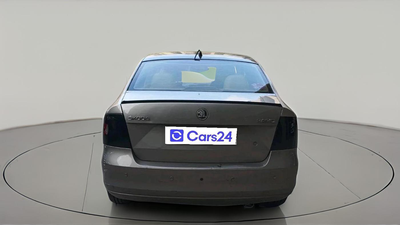 2015 Skoda Rapid AMBITION 1.5 TDI AT, Diesel, Automatic, 1,36,185 km, exterior