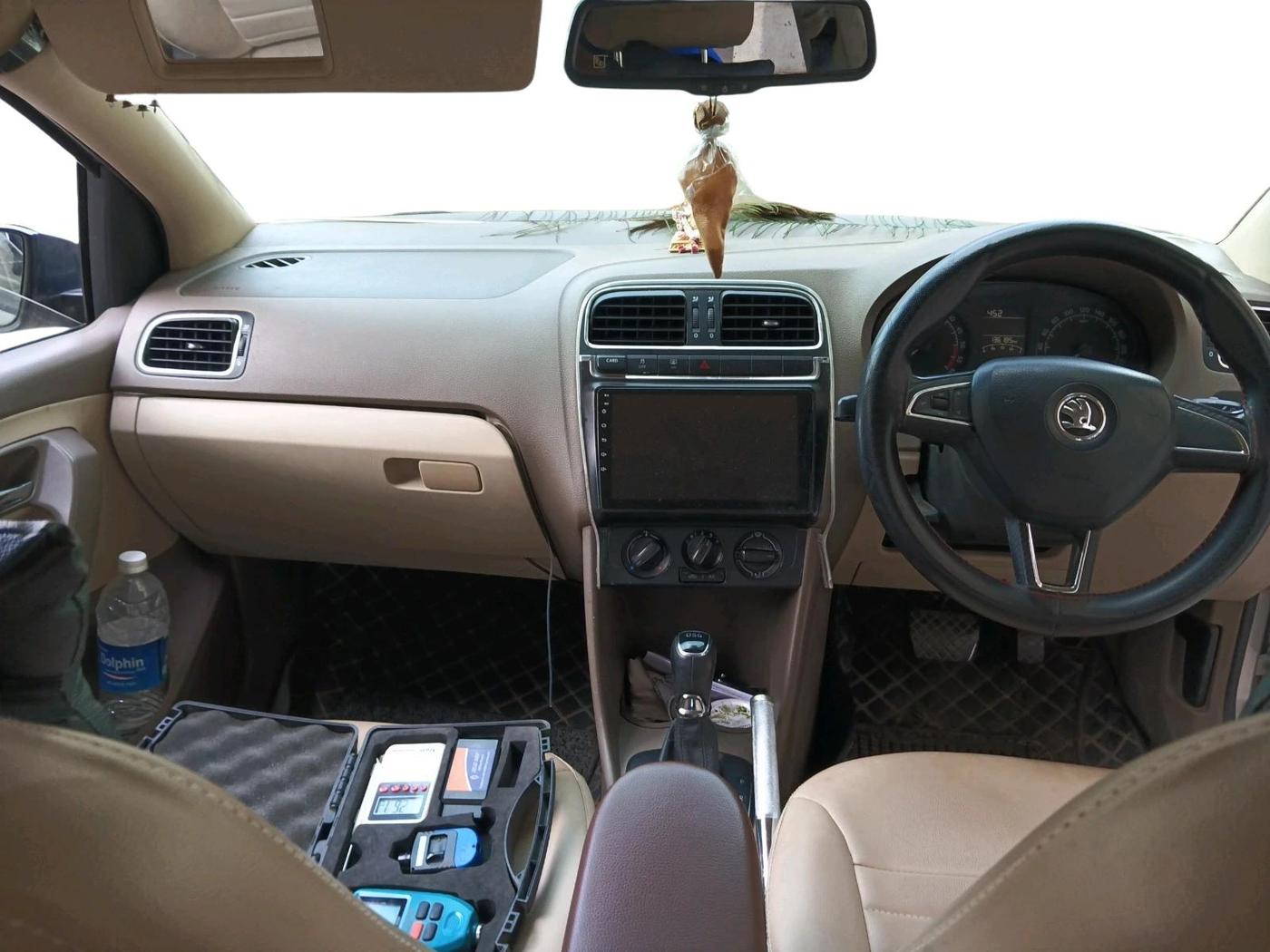 2015 Skoda Rapid AMBITION 1.5 TDI AT, Diesel, Automatic, 1,36,185 km, interior