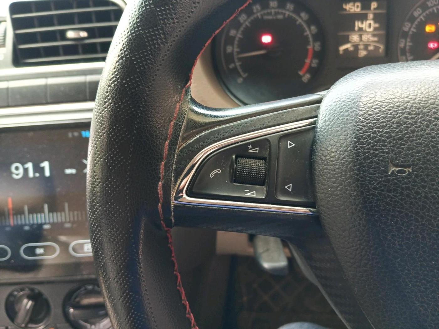 2015 Skoda Rapid AMBITION 1.5 TDI AT, Diesel, Automatic, 1,36,185 km, interior