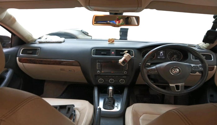 2014 Volkswagen Jetta HIGHLINE TDI AT, Diesel, Automatic, 94,473 km, interior