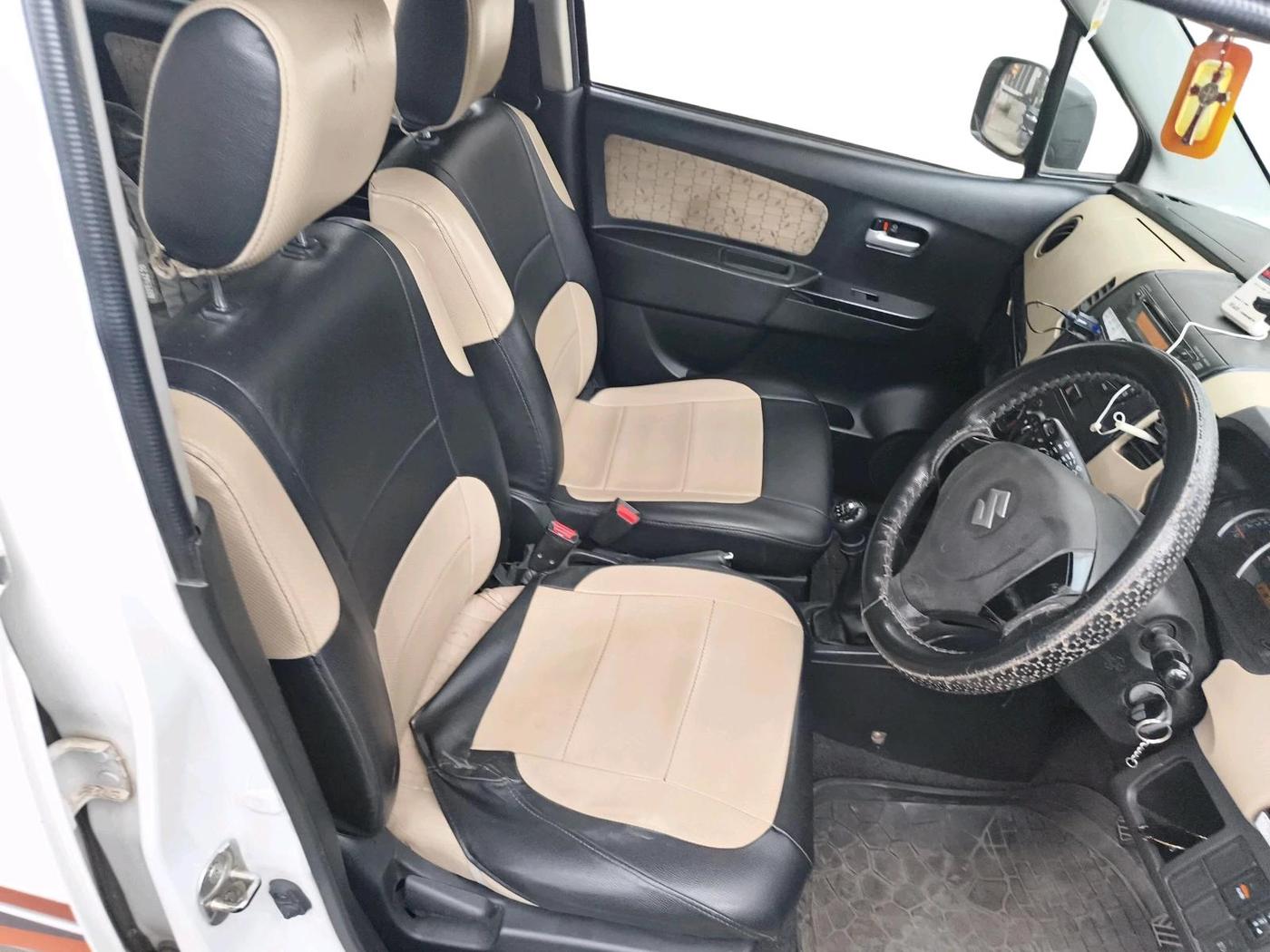 2017 Maruti Wagon R 1.0 VXI, Petrol, Manual, 1,15,830 km, interior