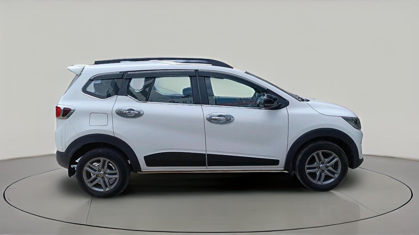 2023 Renault TRIBER RXZ, Petrol, Manual, 38,512 km, exterior