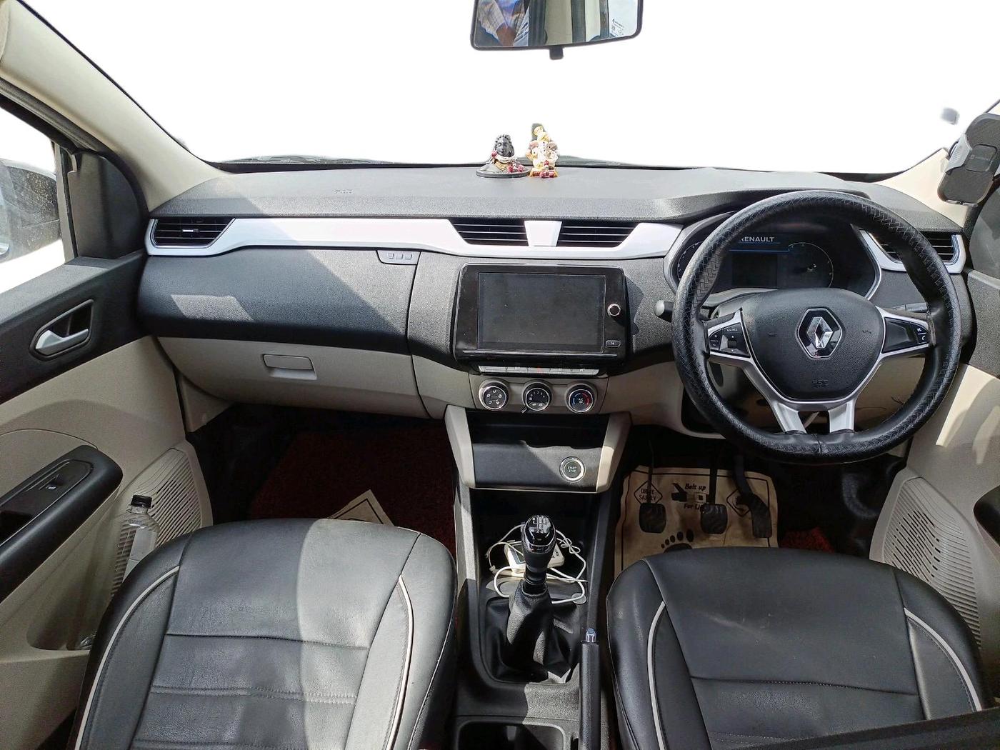 2023 Renault TRIBER RXZ, Petrol, Manual, 38,512 km, interior