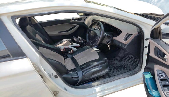 2016 Hyundai Elite i20 SPORTZ 1.2, Petrol, Manual, 1,22,898 km, interior