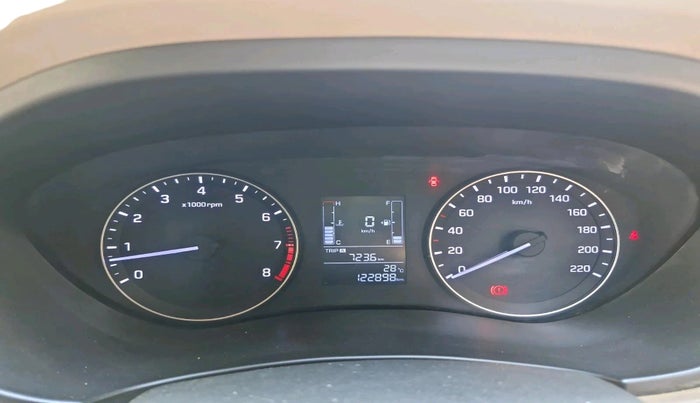 2016 Hyundai Elite i20 SPORTZ 1.2, Petrol, Manual, 1,22,898 km, interior