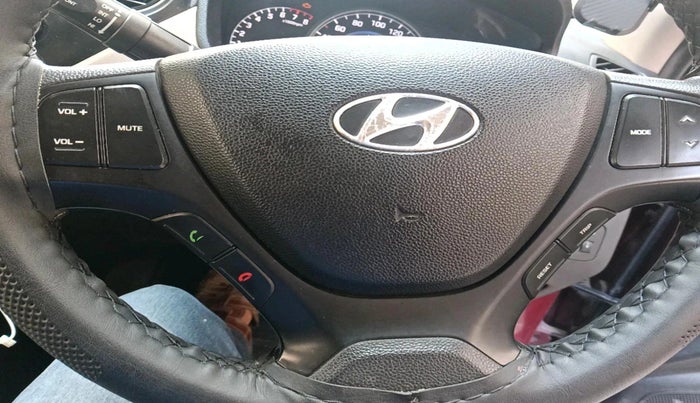 2015 Hyundai Grand i10 SPORTZ 1.2 KAPPA VTVT, Petrol, Manual, 93,407 km, interior