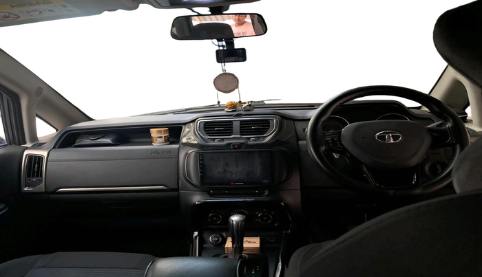2018 Tata Hexa XMA 4X2 7 STR, Diesel, Automatic, 1,09,240 km, interior