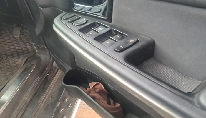 2018 Tata Hexa XMA 4X2 7 STR, Diesel, Automatic, 1,09,240 km, interior