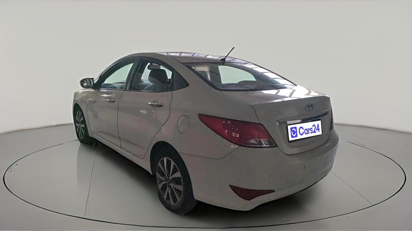 2015 Hyundai Verna FLUIDIC 1.6 CRDI S(O) 4S, Diesel, Manual, 1,76,262 km, exterior