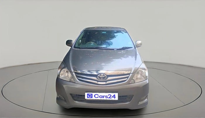 2011 Toyota Innova V 2.5 8 STR, Diesel, Manual, 1,72,180 km, exterior
