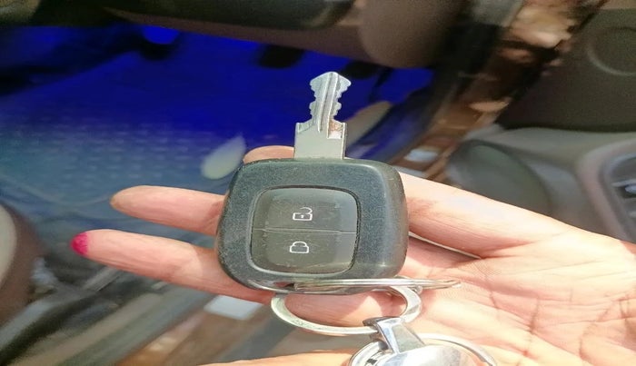 2018 Renault Duster 85 PS RXE DIESEL, Diesel, Manual, 1,36,549 km, interior