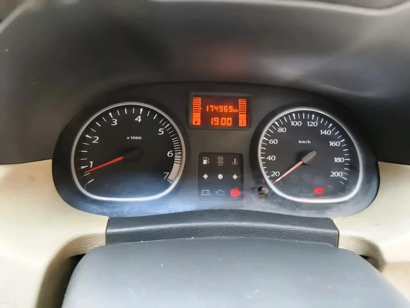 2012 Renault Duster 85 PS RXL DIESEL, Diesel, Manual, 1,74,969 km, interior