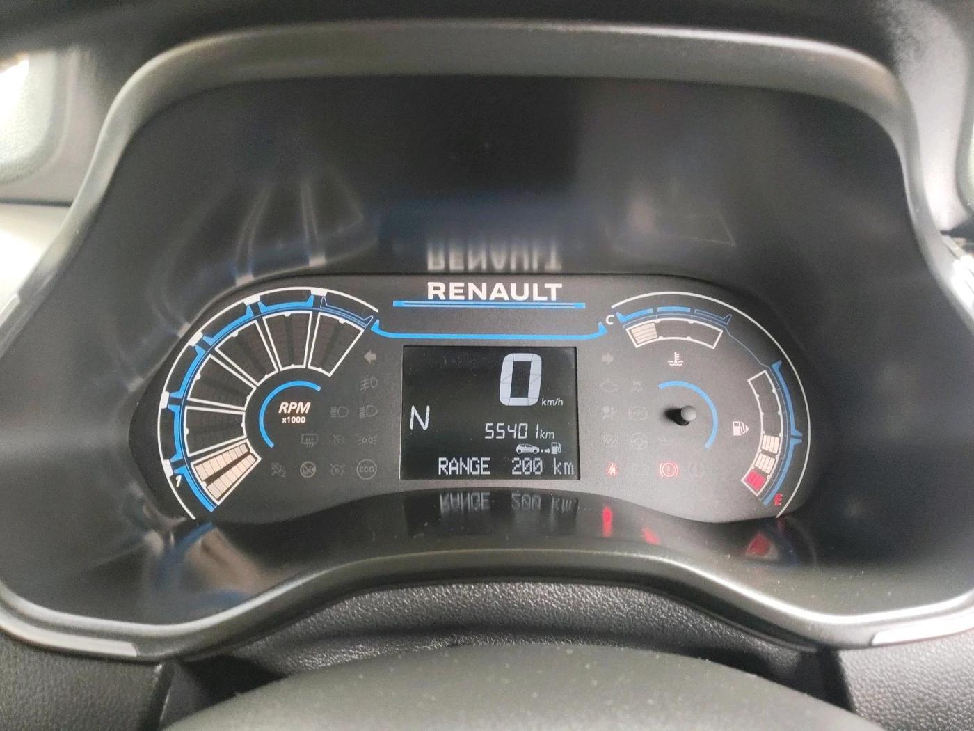 2020 Renault TRIBER RXZ AMT, Petrol, Automatic, 55,401 km, interior