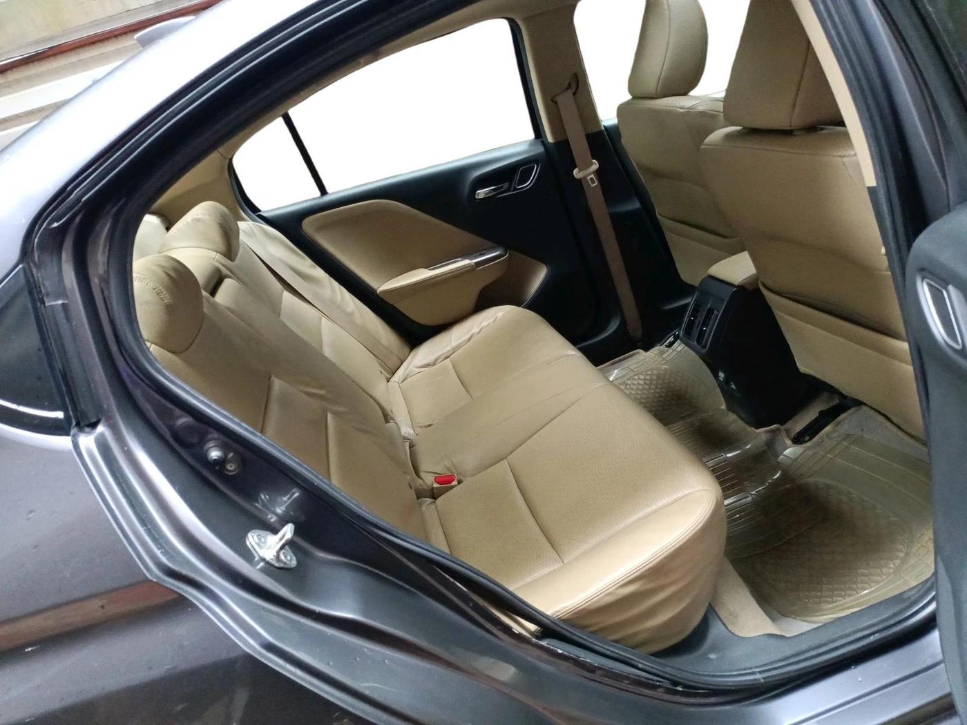 2018 Honda City 1.5L I-VTEC VX CVT, Petrol, Automatic, 1,59,221 km, interior