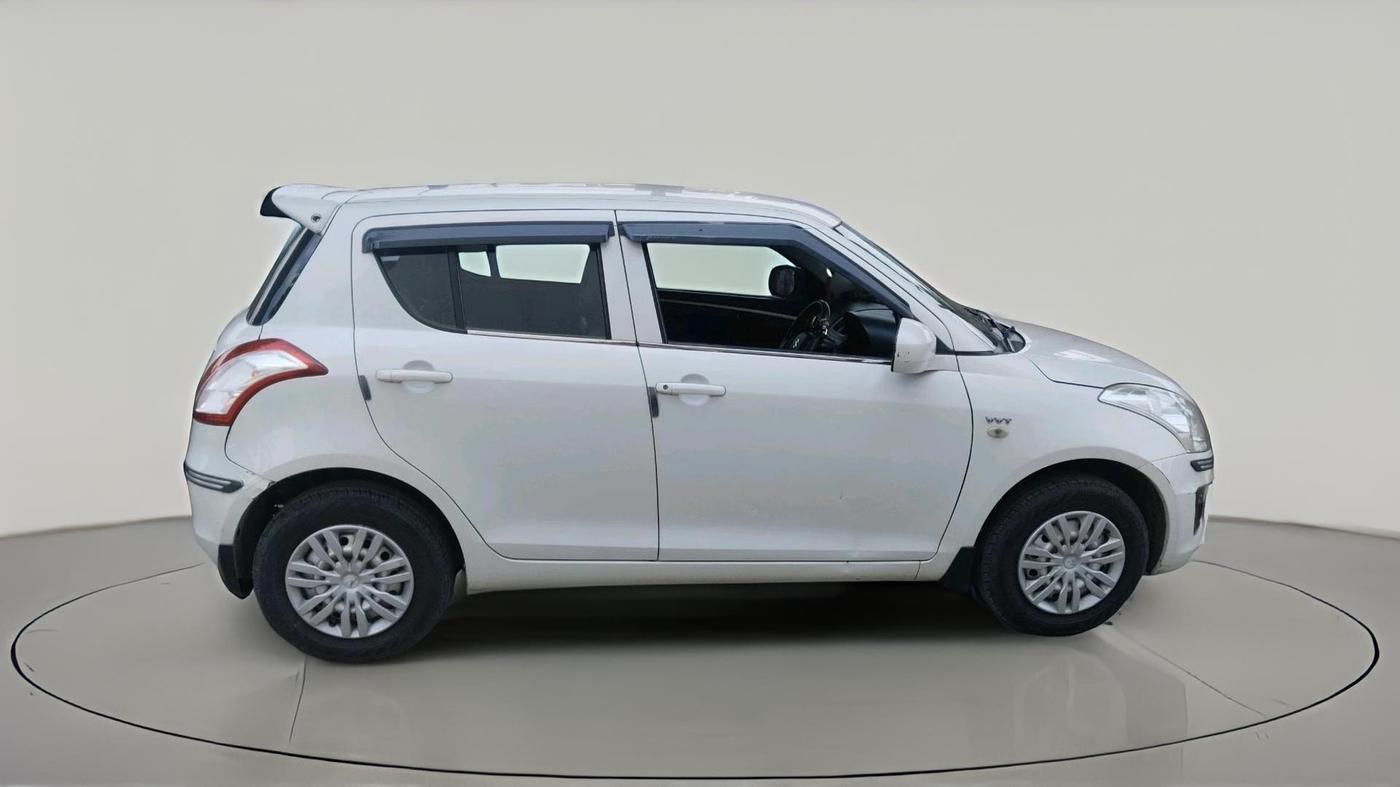 2016 Maruti Swift LXI, Petrol, Manual, 58,872 km, exterior