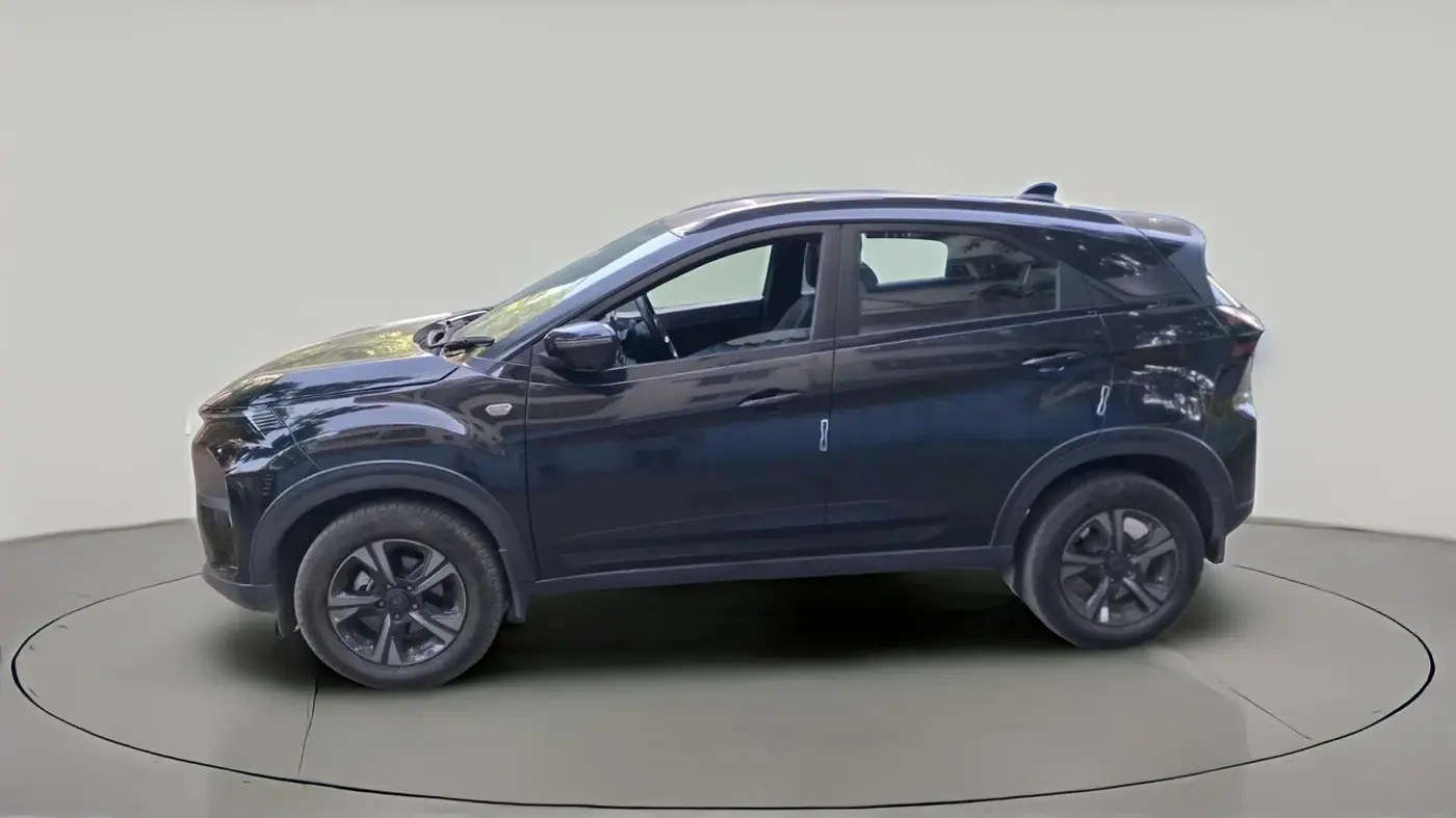 2024 Tata NEXON Fearless Plus S 1.2 Revotron 7DCA Dark Edition, Petrol, Automatic, 14,698 km, exterior