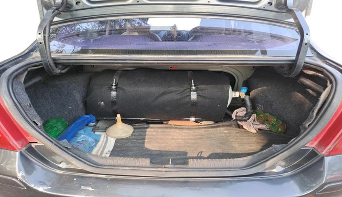 2009 Ford Fiesta EXI 1.6 PETROL, CNG, Manual, 1,18,111 km, exterior