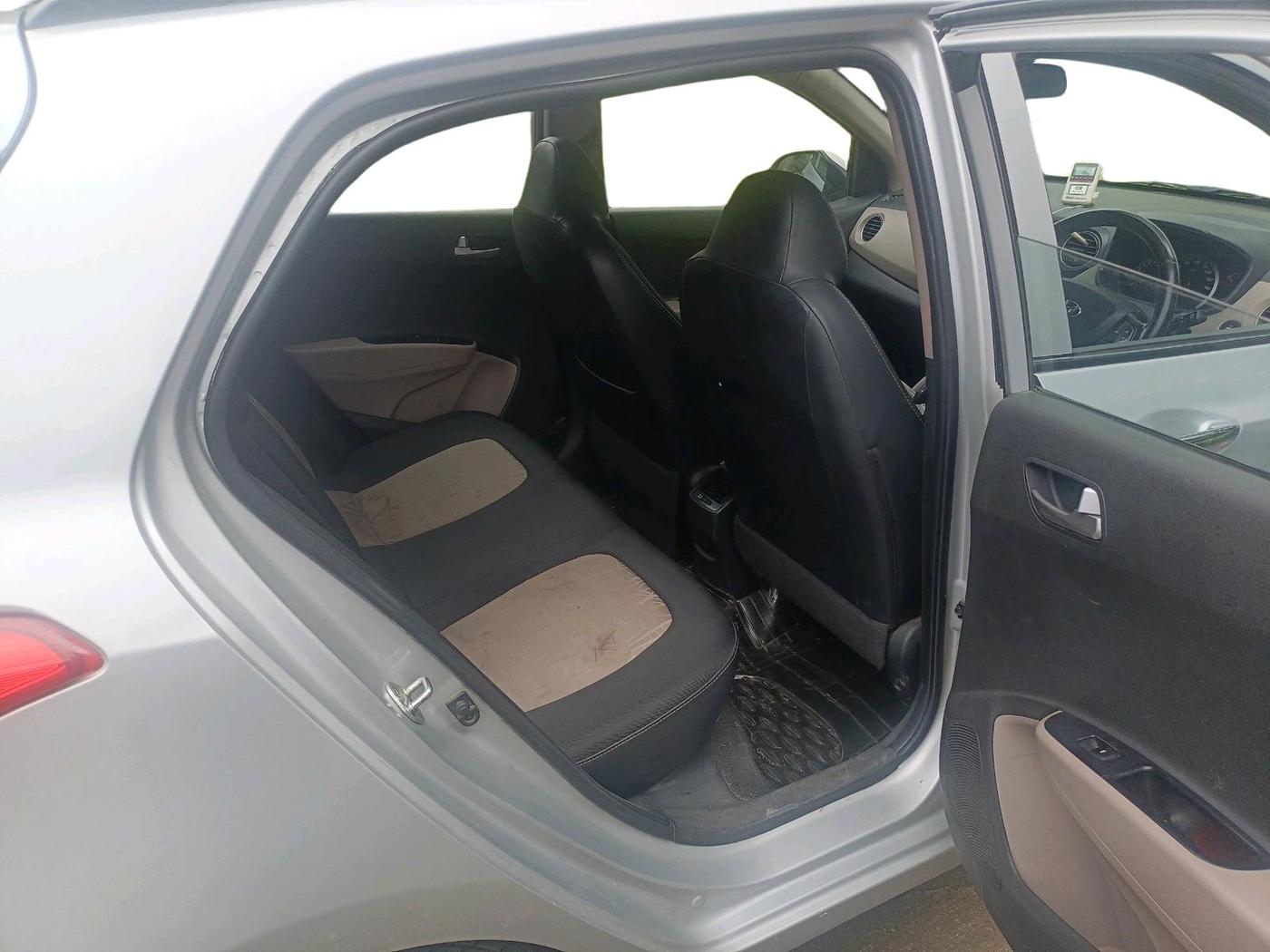2015 Hyundai Grand i10 ASTA AT 1.2 KAPPA VTVT, Petrol, Automatic, 52,765 km, interior