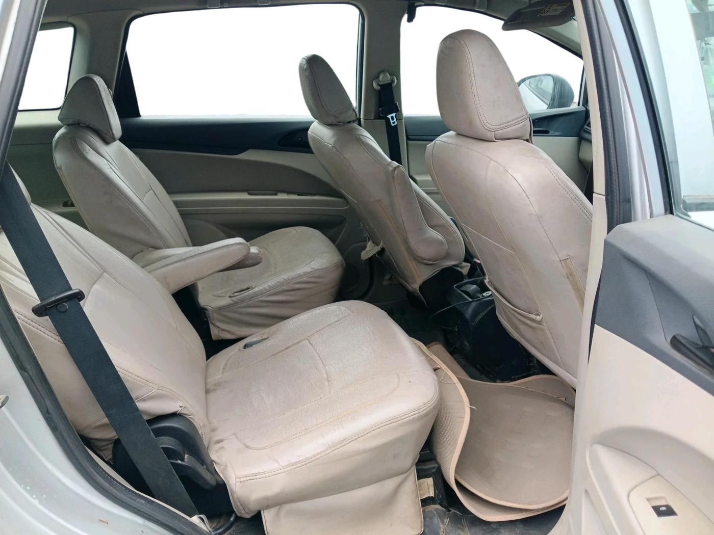 2019 Mahindra MARAZZO M2 7STR, Diesel, Manual, 2,18,329 km, interior