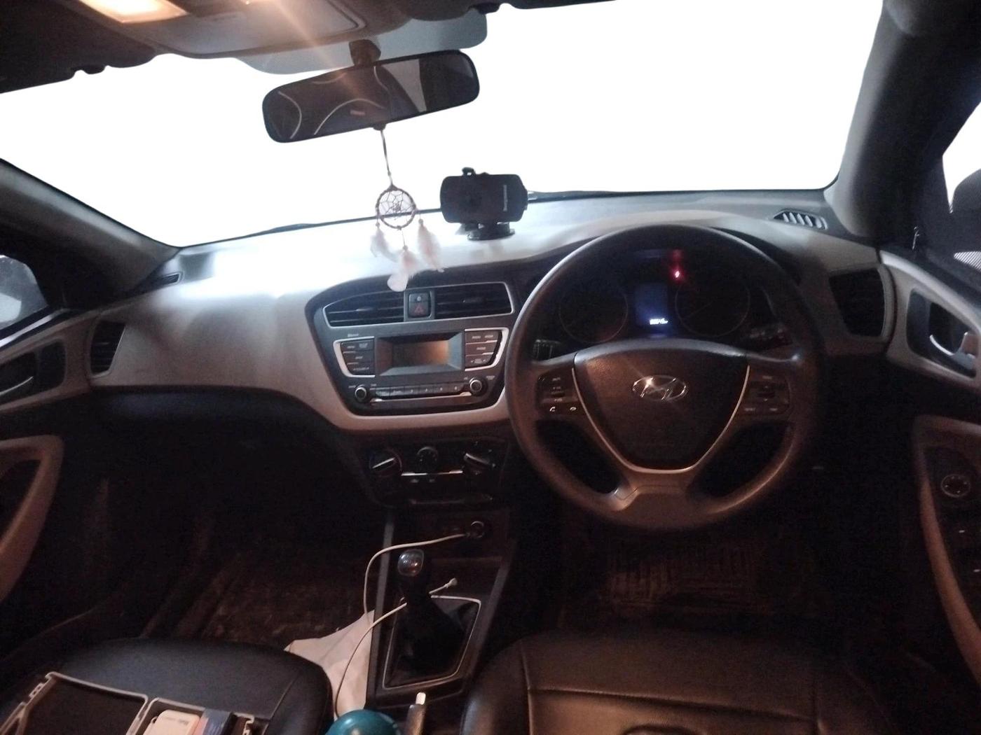 2019 Hyundai Elite i20 MAGNA PLUS 1.2, Petrol, Manual, 85,645 km, interior