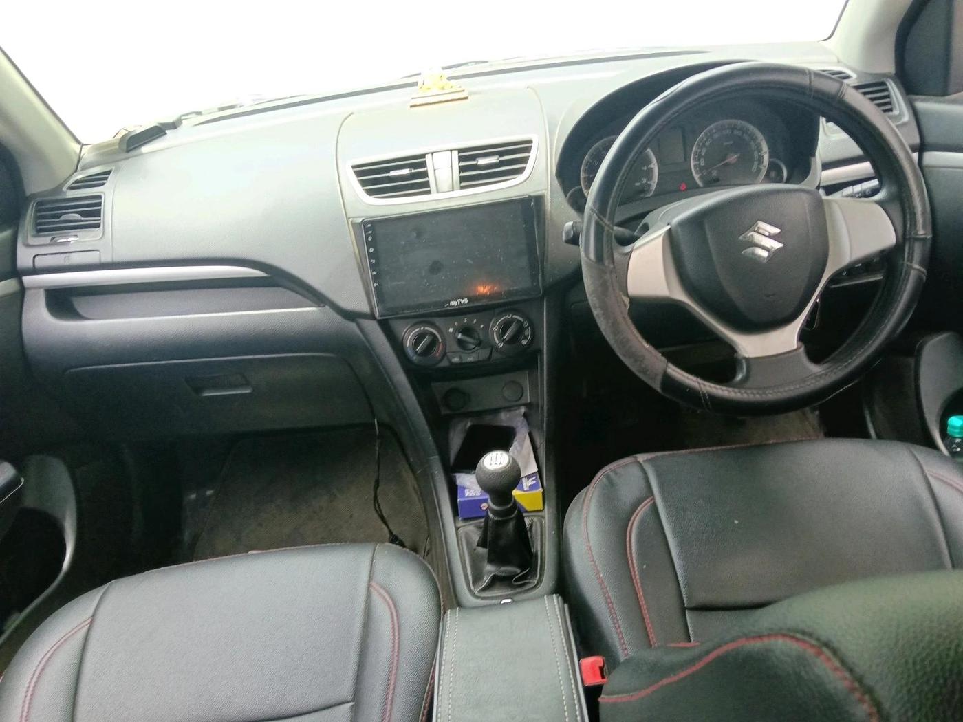 2012 Maruti Swift VXI, Petrol, Manual, 1,18,171 km, interior