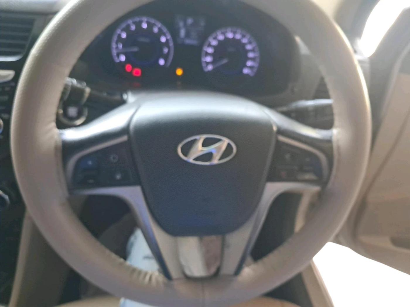 2012 Hyundai Verna FLUIDIC 1.6 VTVT SX OPT AT, Petrol, Automatic, 83,390 km, interior