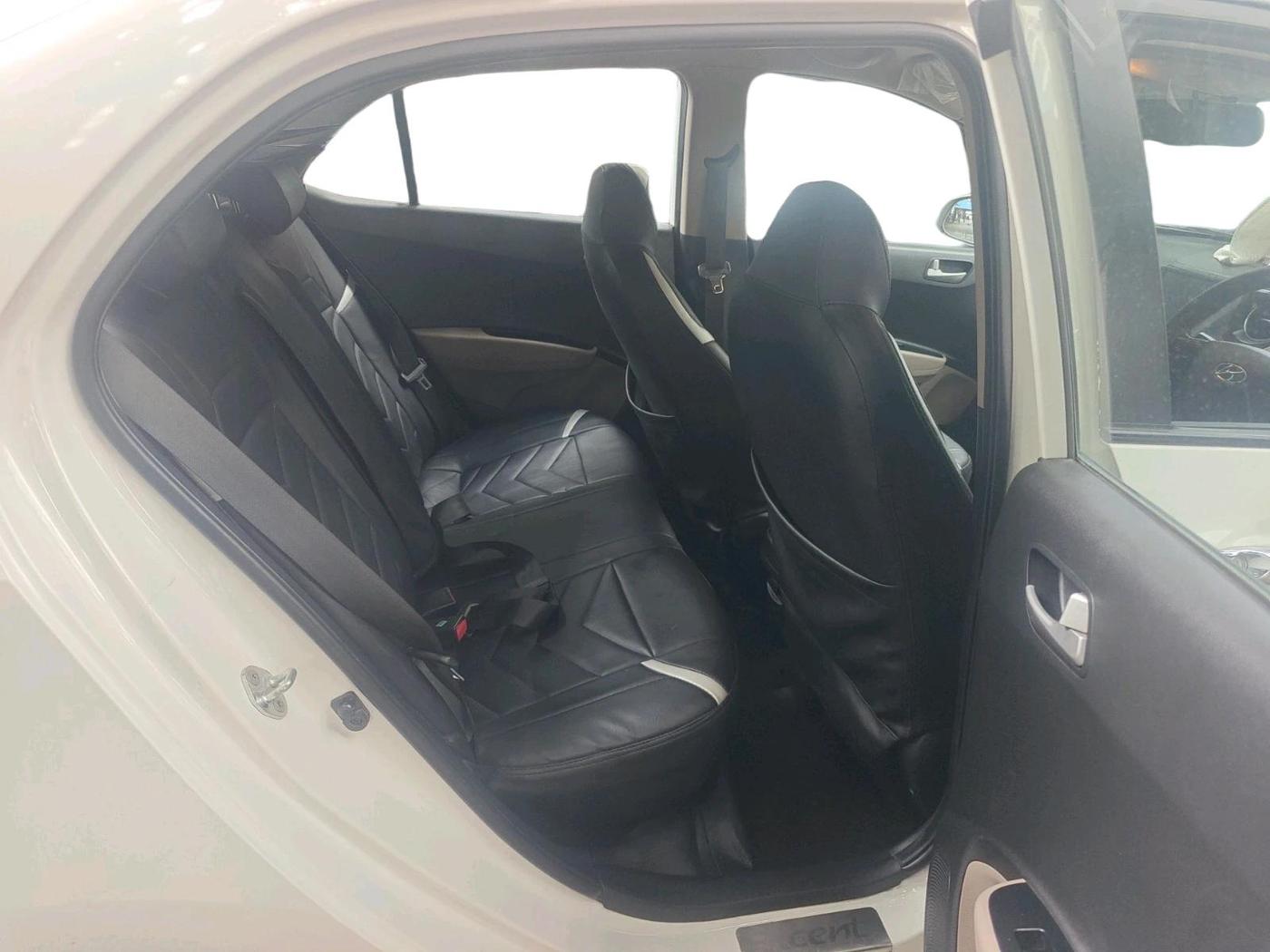 2014 Hyundai Xcent SX 1.2 (O), Petrol, Manual, 49,175 km, interior