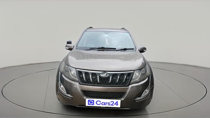 2017 Mahindra XUV500 W10 AT, Diesel, Automatic, 1,19,235 km, exterior