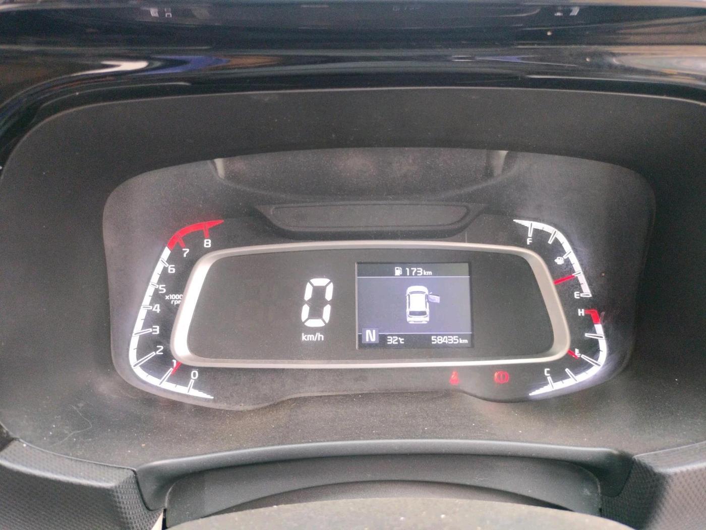 2020 KIA SONET HTX 1.0 IMT, Petrol, Manual, 58,904 km, interior