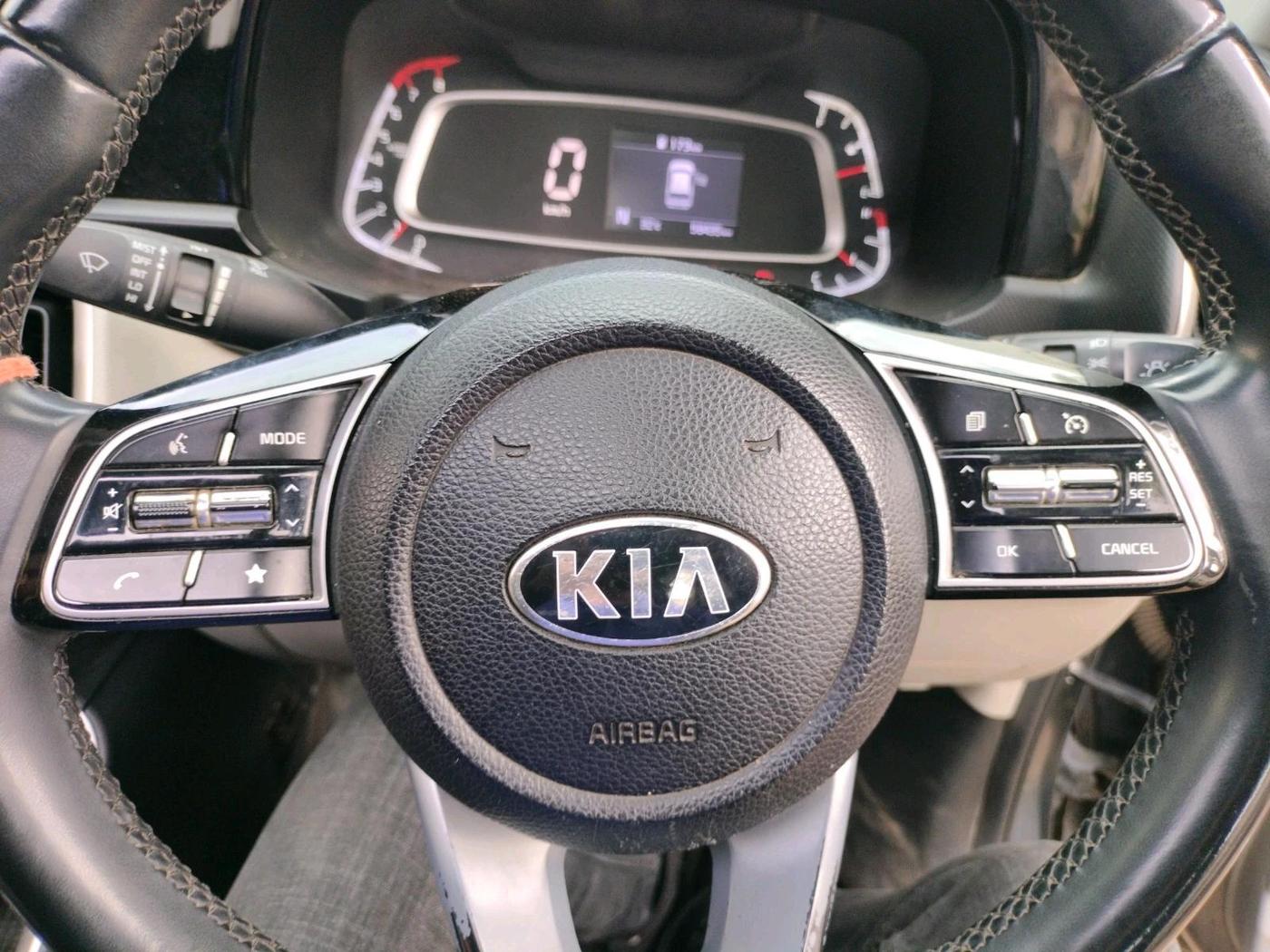 2020 KIA SONET HTX 1.0 IMT, Petrol, Manual, 58,904 km, interior