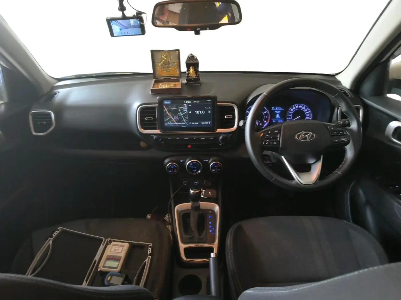 2019 Hyundai VENUE SX PLUS 1.0 TURBO DCT, Petrol, Automatic, 66,967 km, interior