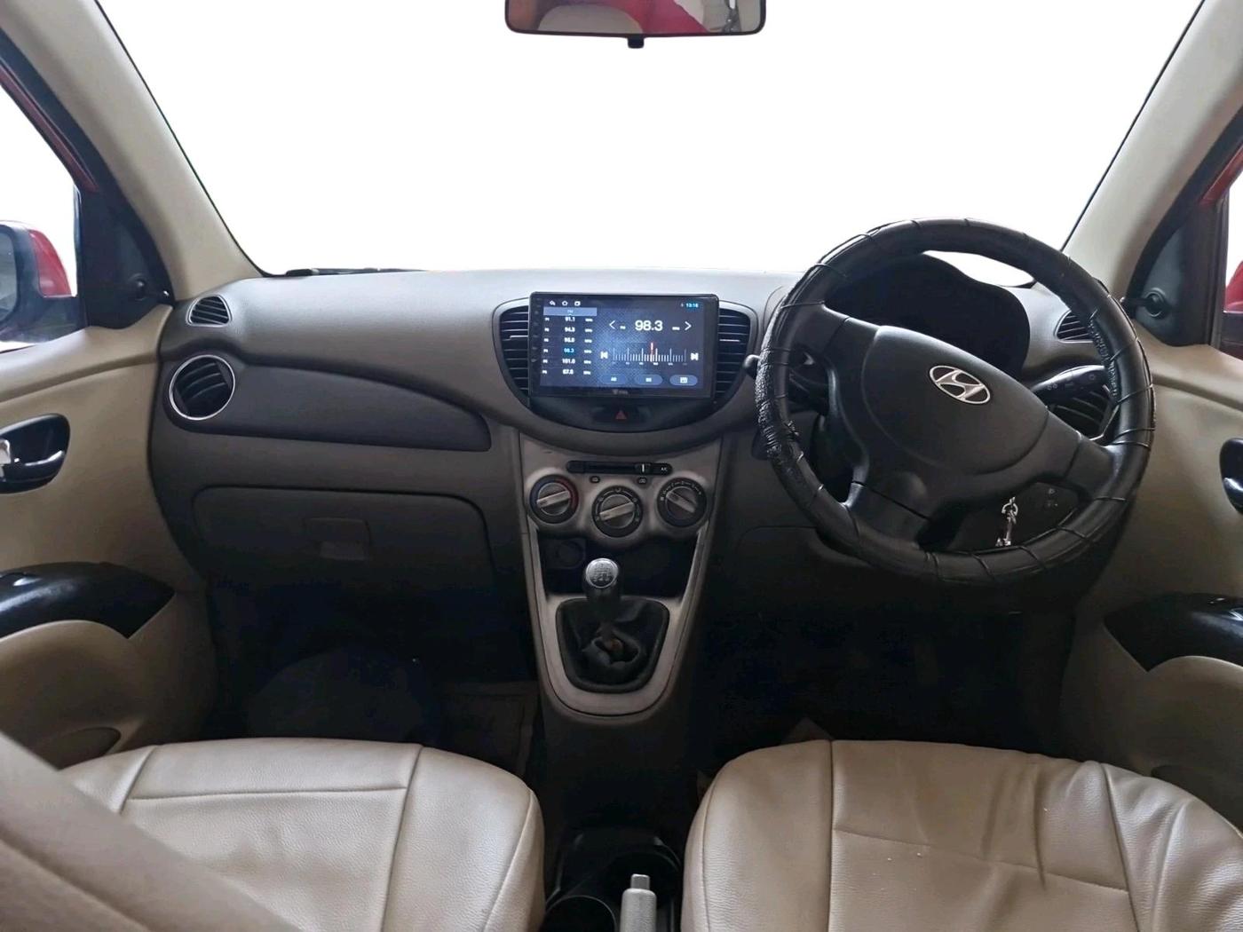 2012 Hyundai i10 MAGNA 1.1, Petrol, Manual, 60,410 km, interior
